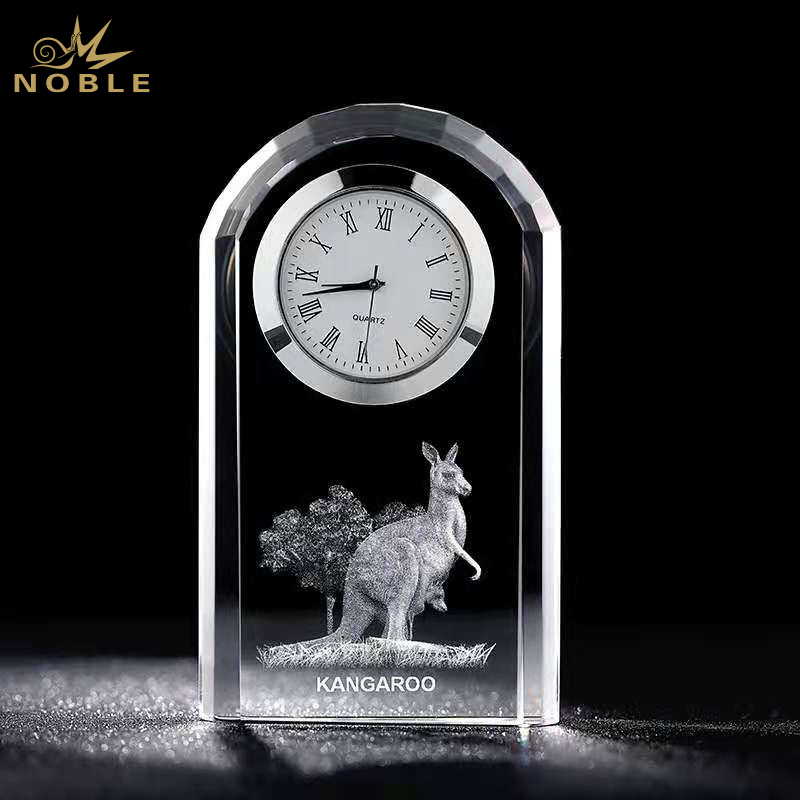 Noble Manufacturer Crystal Glass Clock Business Gift Customized Bespoke Logo Office Decoration Trophy Award Hand Craft Plaque