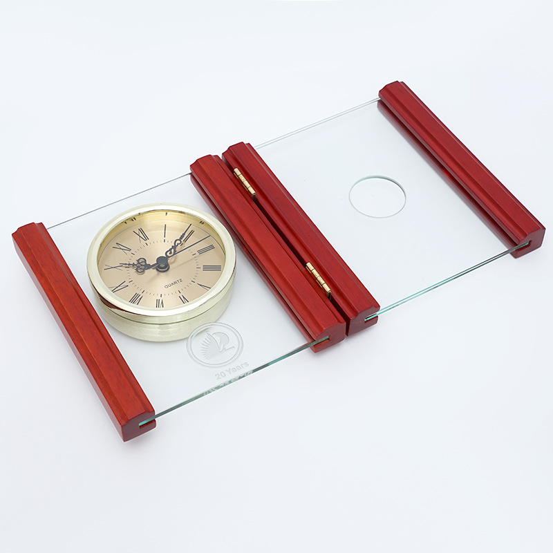 Noble Manufacturer's Customized Crystal Jade Glass Page Clock Office Home Decoration Bespoke Logo Handcrafted Trophy Award Gift