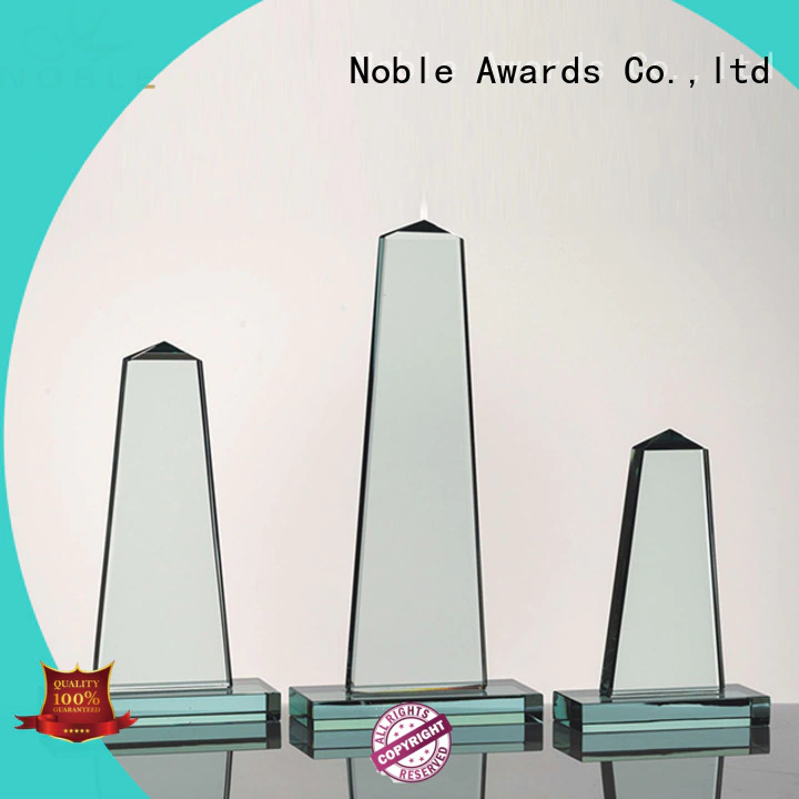 Noble Awards premium glass 2019 Noble Fantastic Clear No.1 Crystal Awards With Gift Box supplier For Sport games